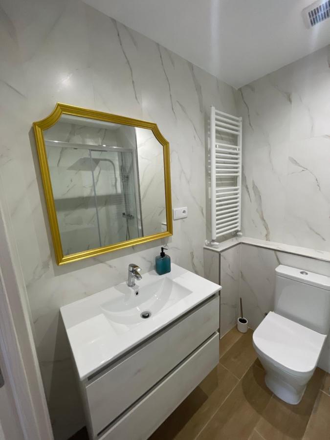 알칼라데에나레스 Alcala Luxury Piso Completo De 80M 아파트 외부 사진
